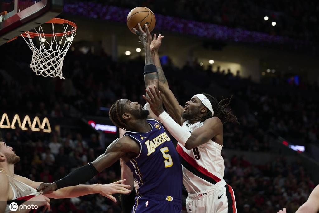 杨瀚森未登场艾顿29+10 湖人BIG3全歇击败开拓者